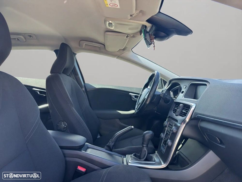Volvo V40 1.6 D2 Momentum - 15