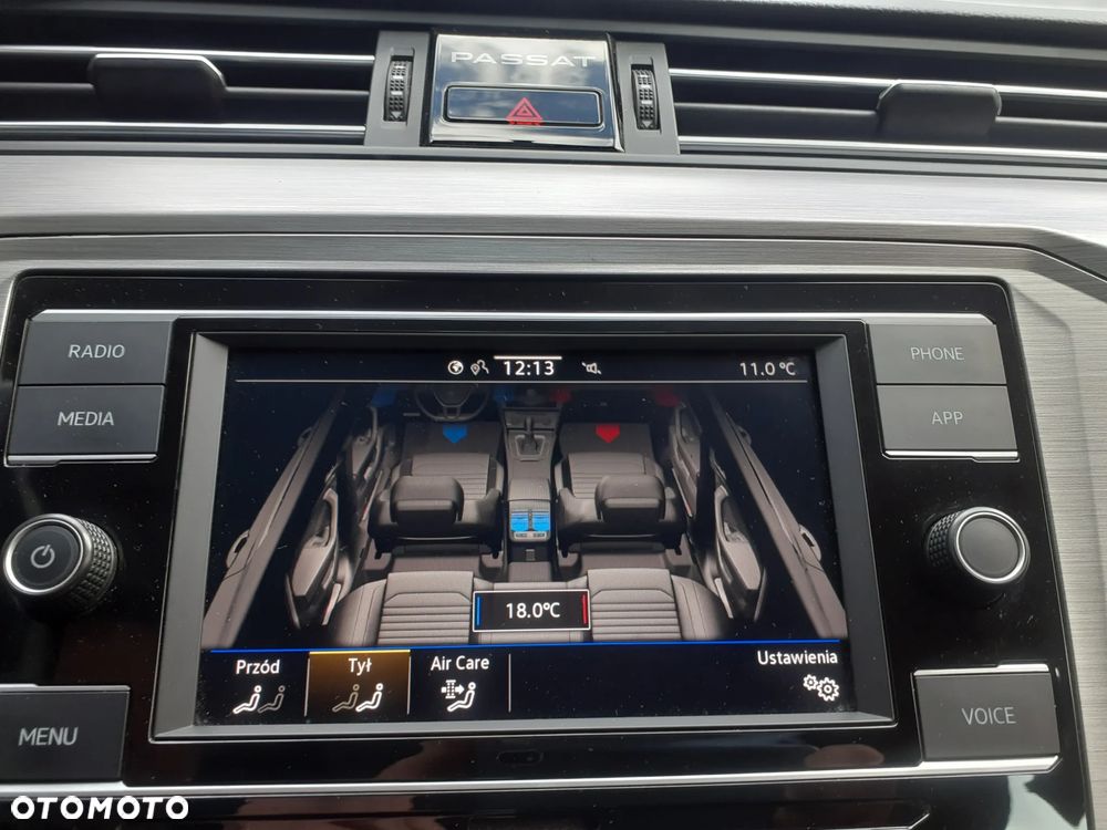 Volkswagen Passat - 16