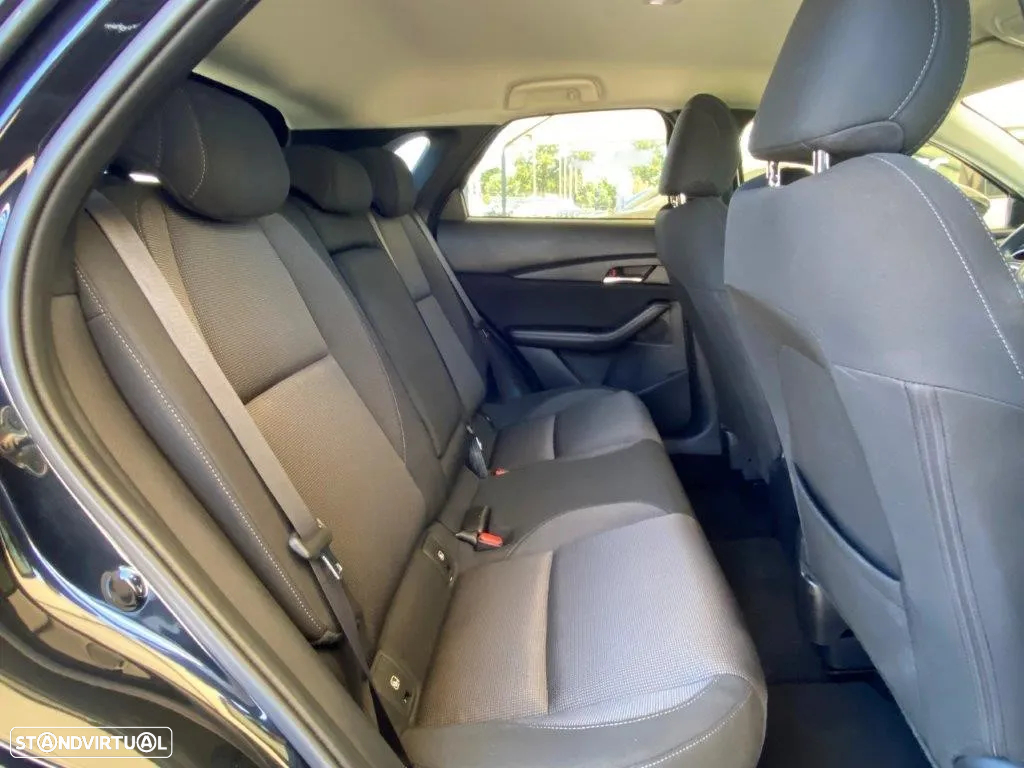 Mazda CX-30 2.0 Sky-G Evolve AT i-Active - 13