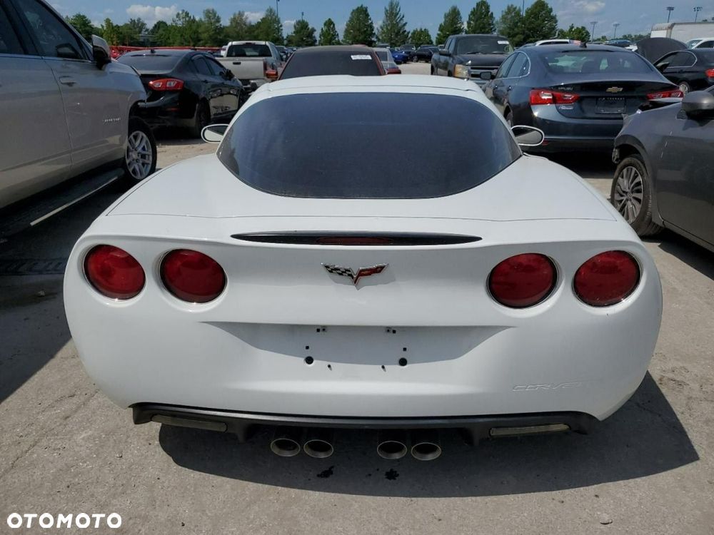 Chevrolet Corvette - 6