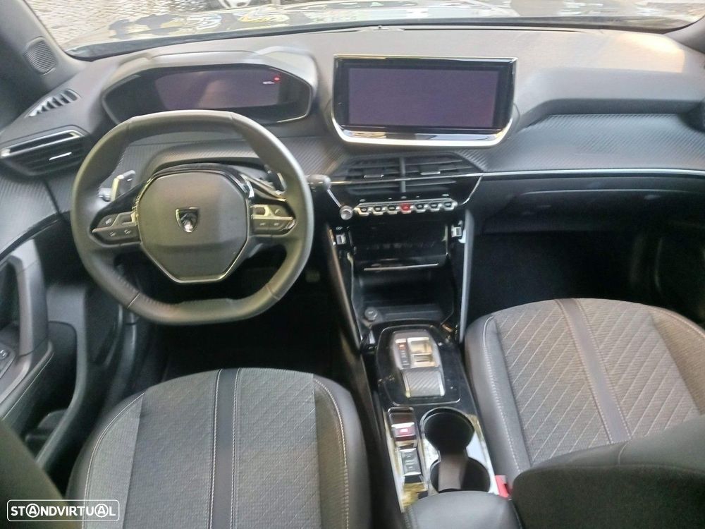 Peugeot 2008 1.2 Hybrid Allure e-DCS6 - 11
