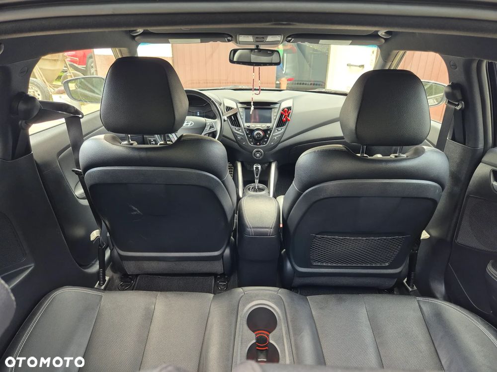 Hyundai Veloster 1.6 T-GDI Executive - 8