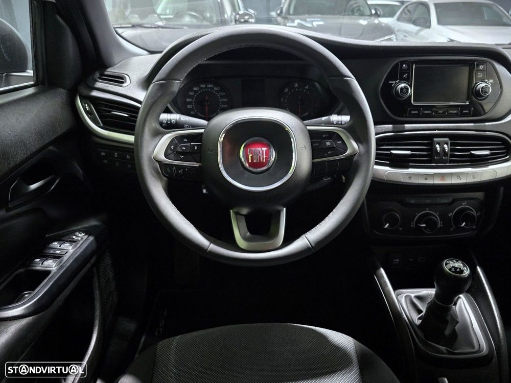 Fiat Tipo Station Wagon 1.3 M-Jet Street - 17
