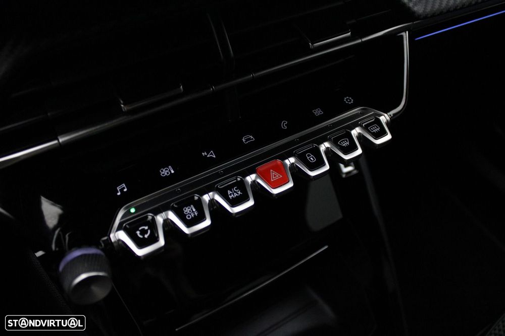 Peugeot 2008 1.5 BlueHDi GT EAT8 - 25