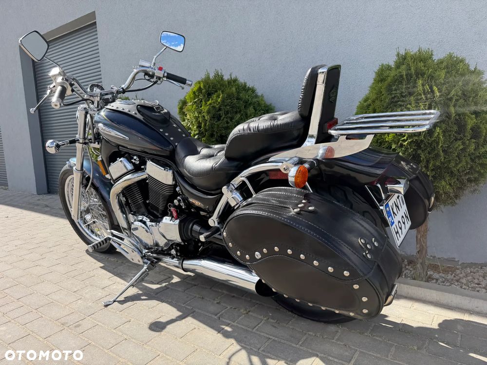Suzuki Intruder - 7