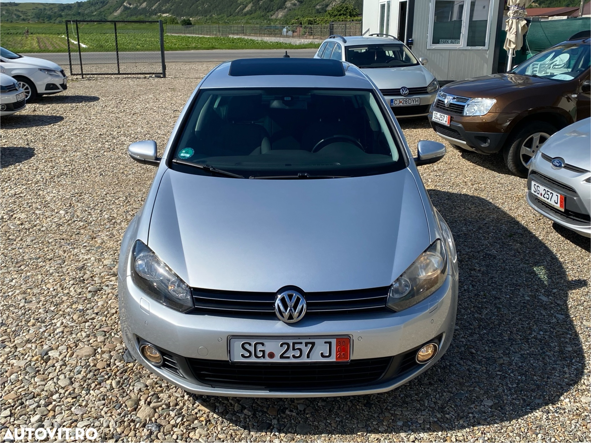 Volkswagen Golf 1.6 TDI BlueMotion Technology Comfortline - 8