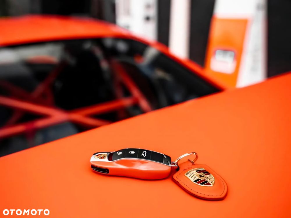 Porsche 911 GT3 RS - 24