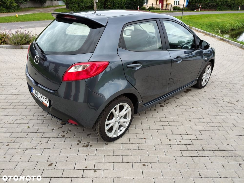 Mazda 2 - 3