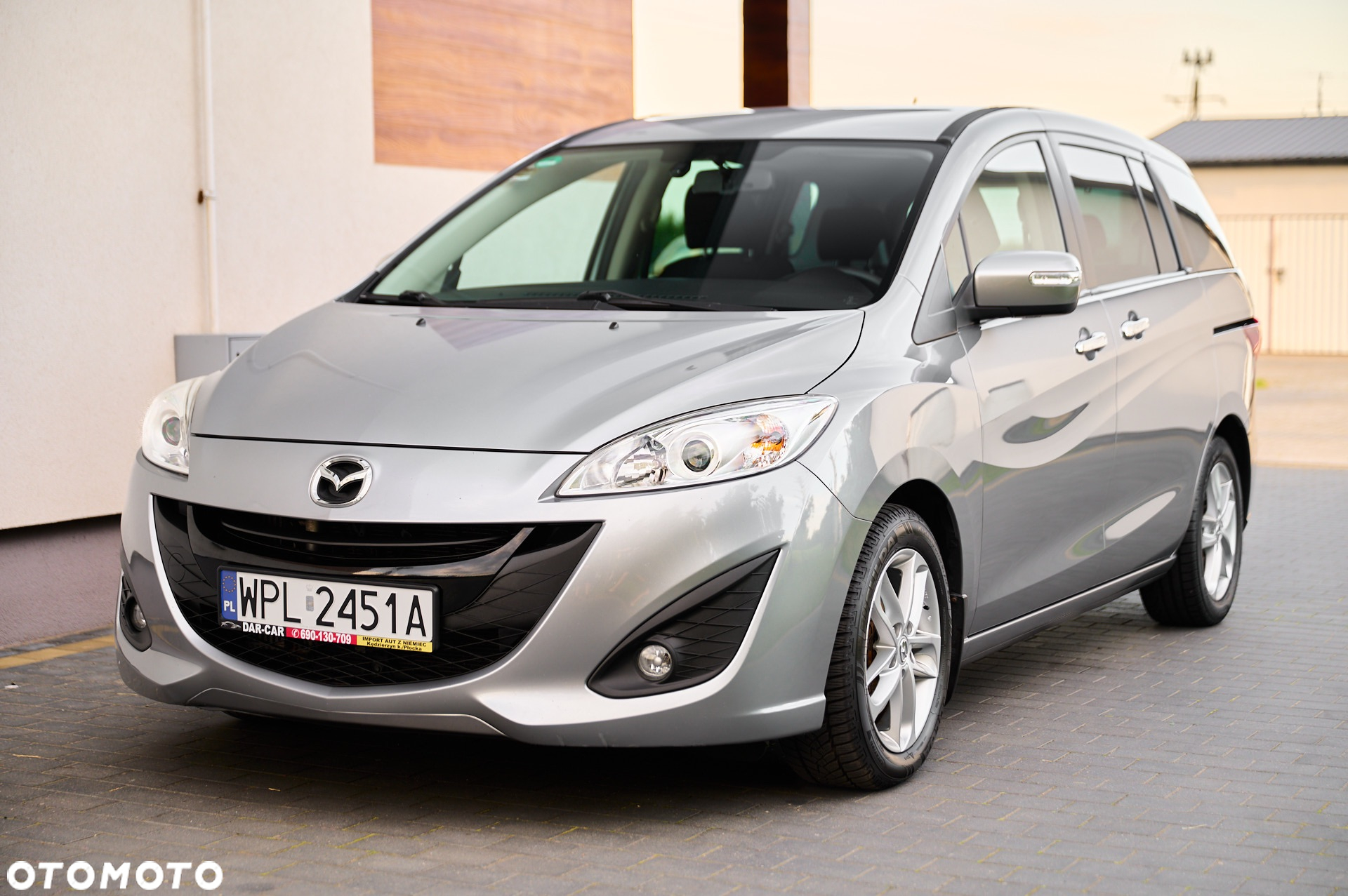 Mazda 5 - 6