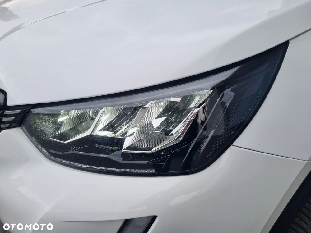 Peugeot 2008 1.5 BlueHDi Allure Pack S&S - 28