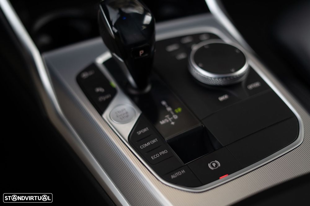 BMW 320 d Line Sport Shadow Auto - 41