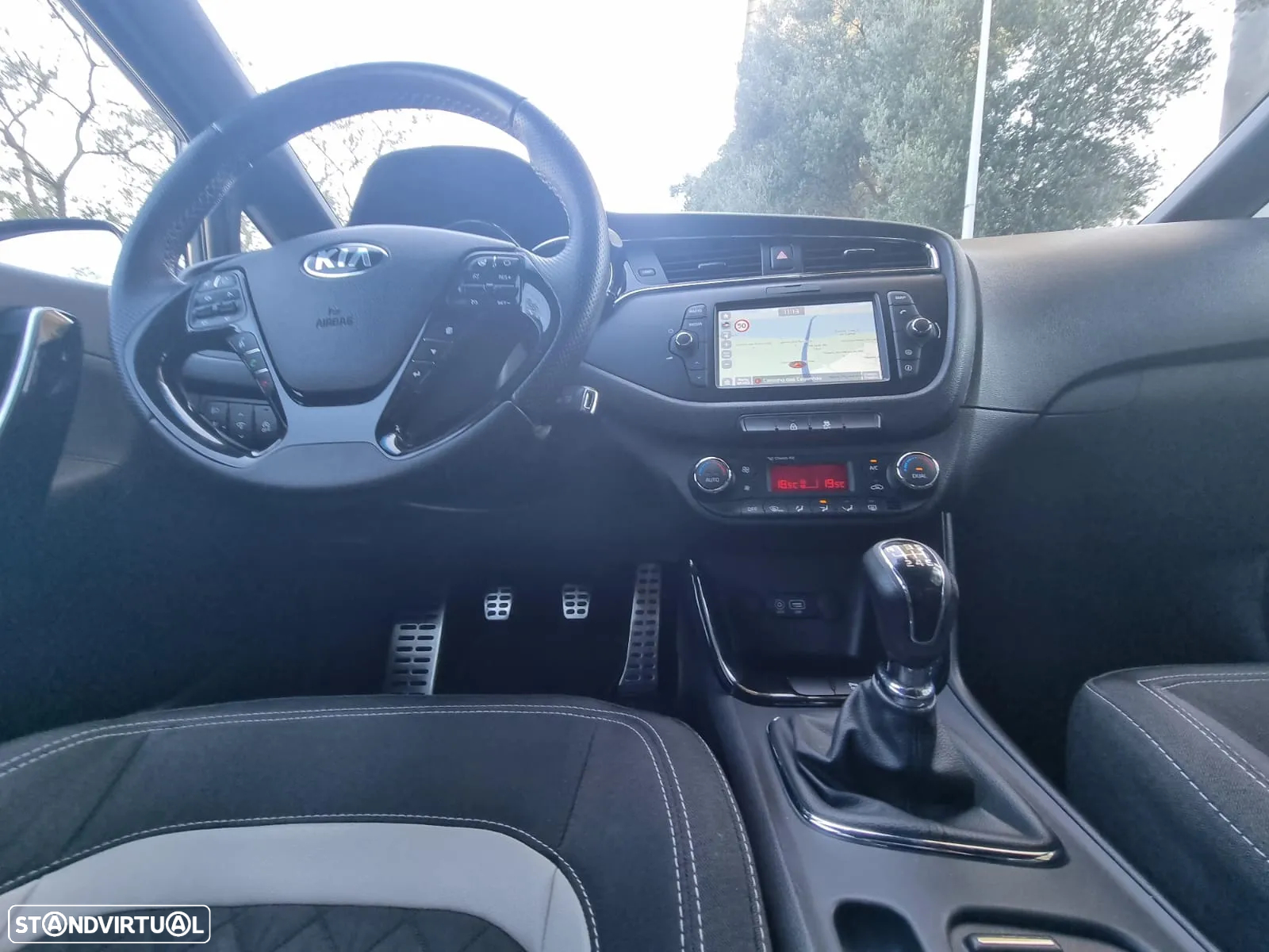 Kia Ceed SW 1.6 CRDi GT Line - 10