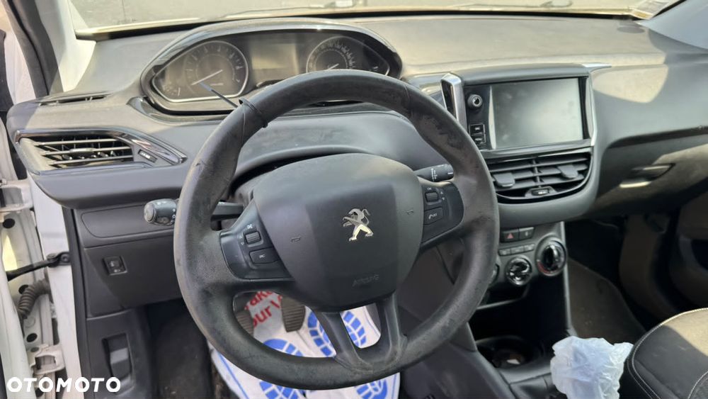 Peugeot 208 1.2 PureTech Access - 8