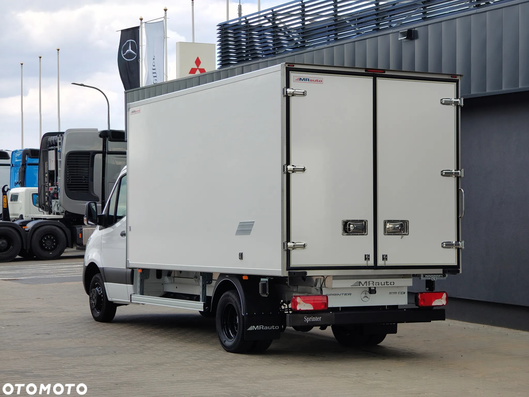 Mercedes-Benz Sprinter - 7