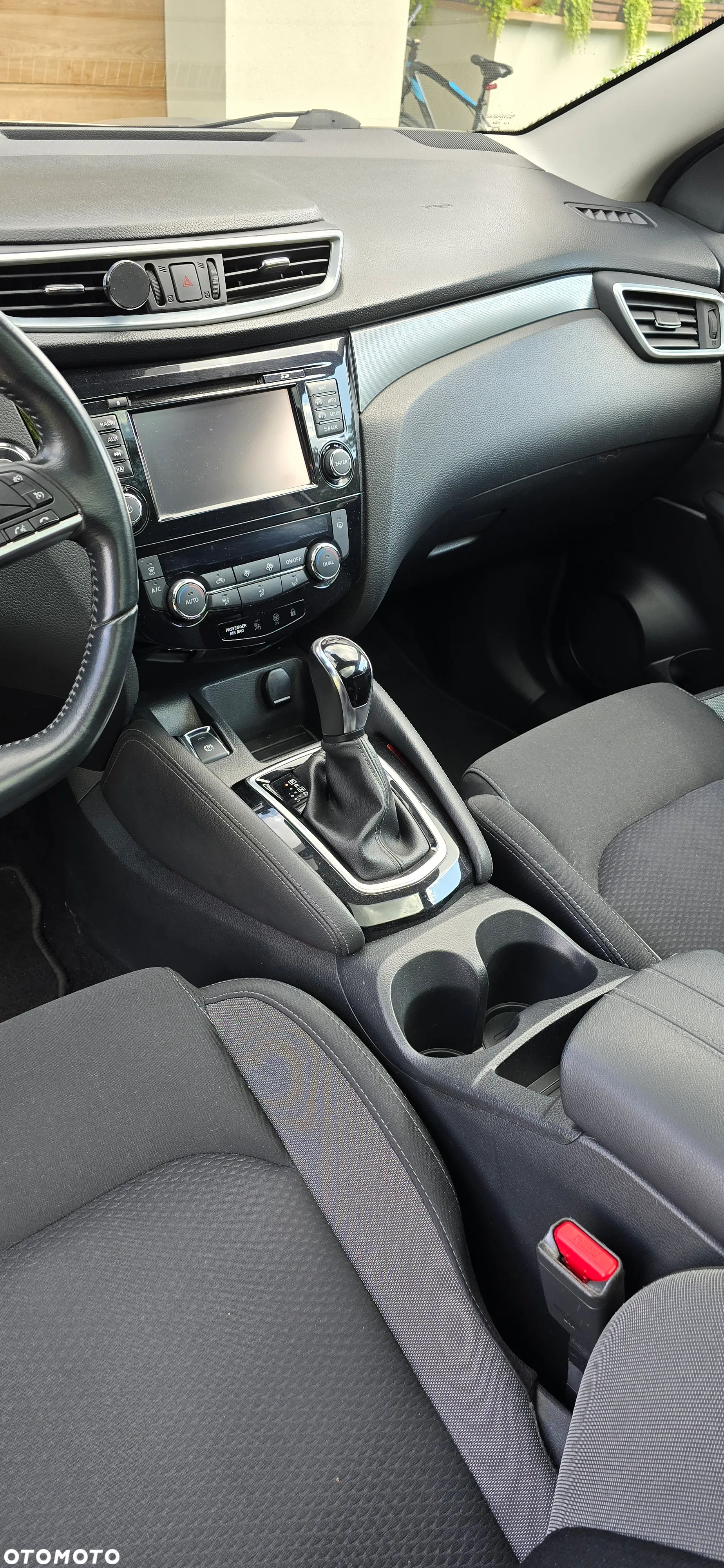 Nissan Qashqai 1.2 DIG-T N-Connecta Xtronic EU6 - 10