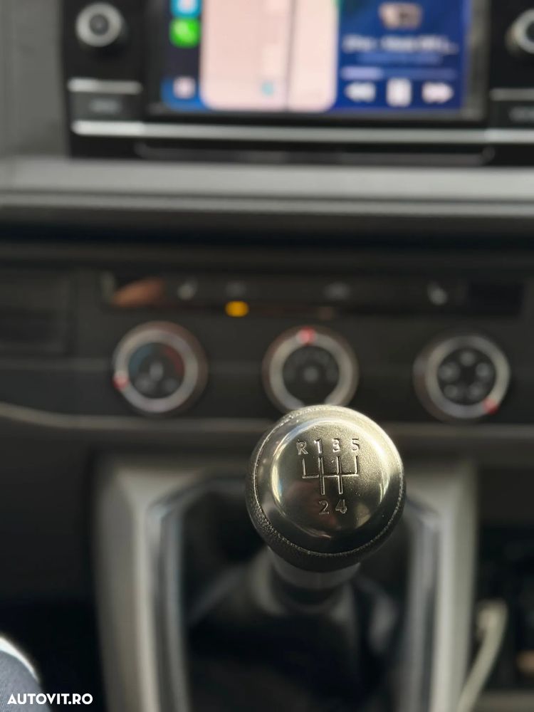 Volkswagen Transporter Sasiu CD T6.1 2.0 TDI 81 kW LR - 38