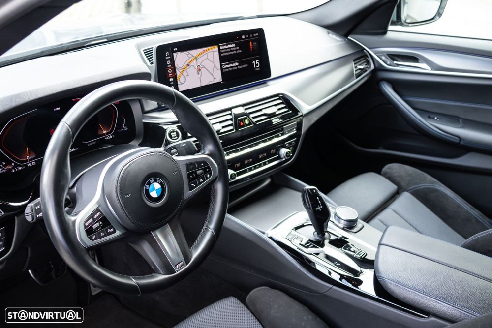 BMW 530 d Pack M Auto - 27