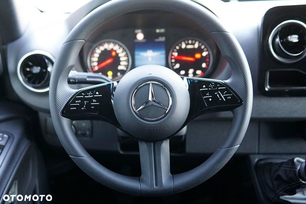 Mercedes-Benz Sprinter 315 CDI Long PRO 2.0 150KM - 13