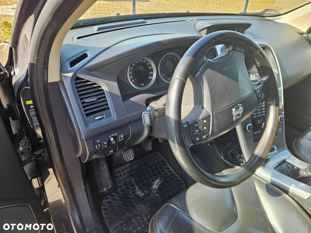 Volvo XC 60 D5 AWD - 6