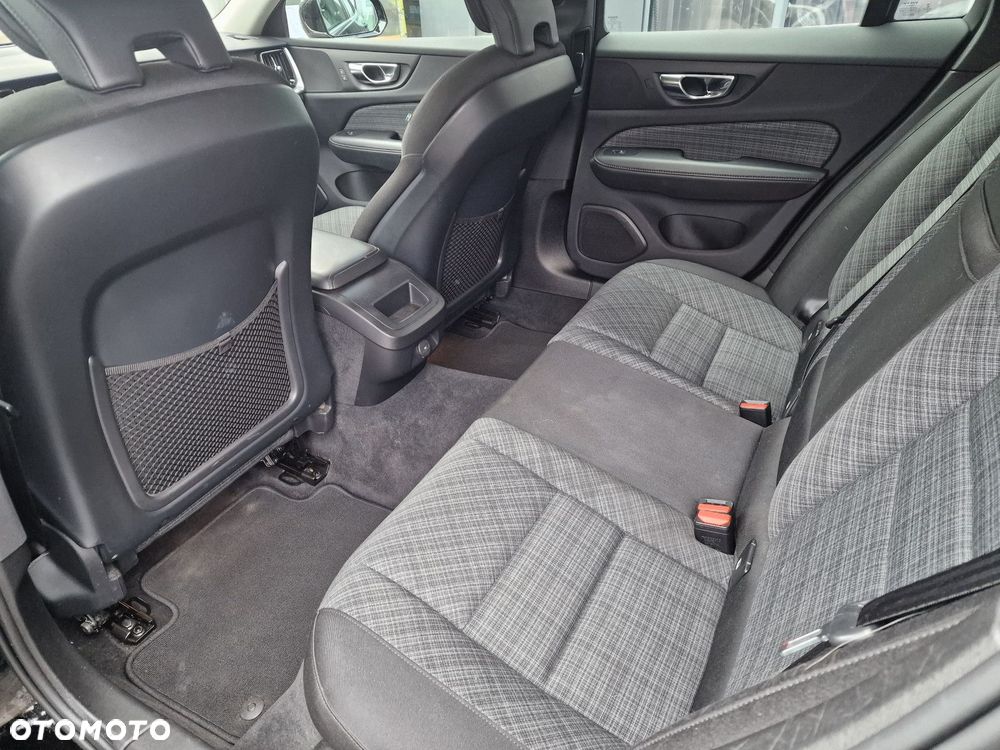 Volvo V60 - 16