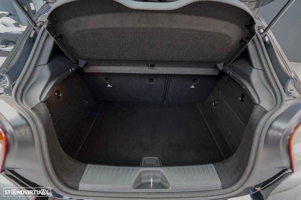 Mercedes-Benz A 180 CDi BE Edition AMG Line - 22