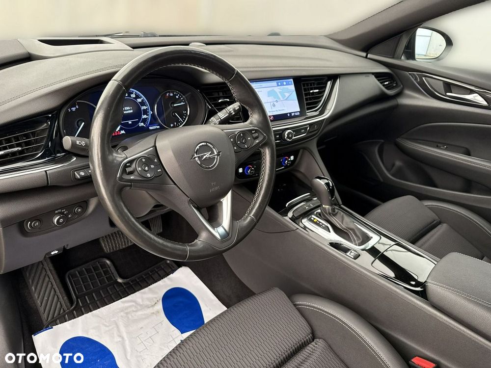 Opel Insignia - 13