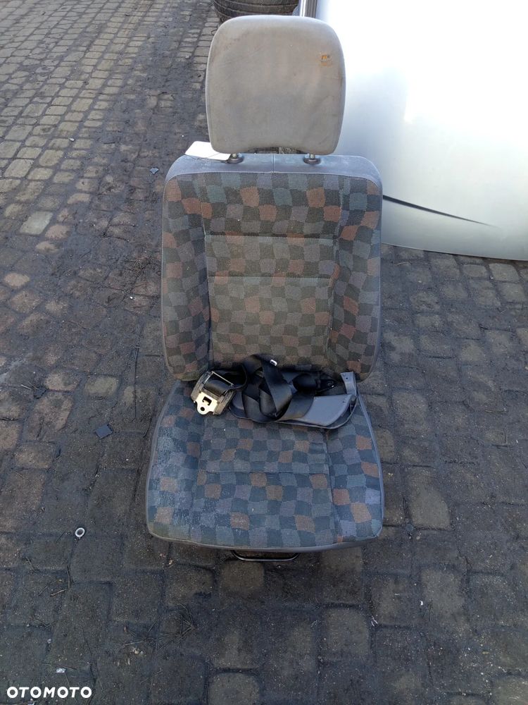 FOTEL KIEROWCY MERCEDES VITO 638 - 1