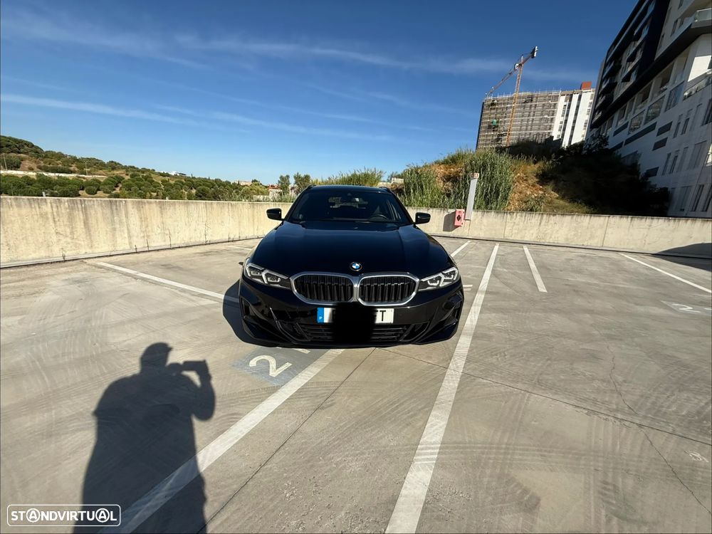 BMW 320 d Touring Aut. Sport Line - 4