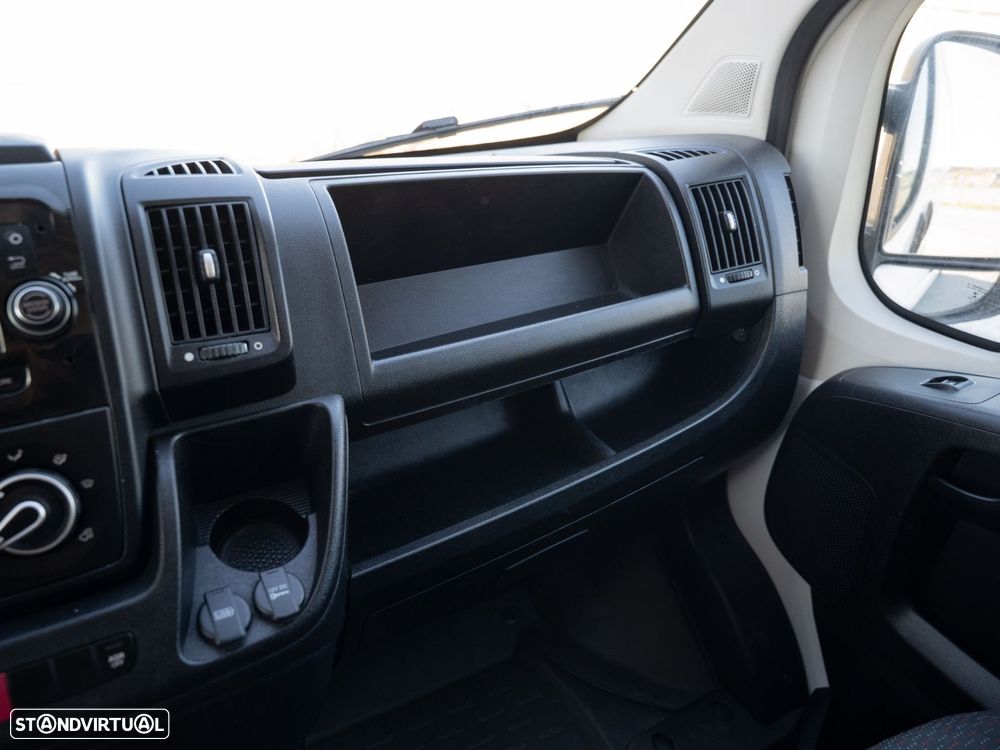 Peugeot Boxer 2.2 BlueHDi 335 L3 CD - 40