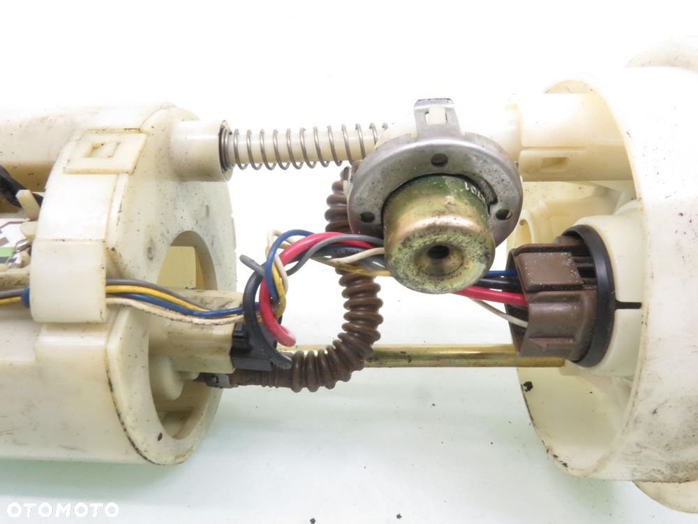 POMPA PALIWA DAEWOO MATIZ (M100, M150) 0.8 52 - F8CV 96560574 - 3