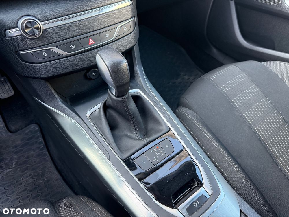 Peugeot 308 1.6 BlueHDi Active S&S - 22