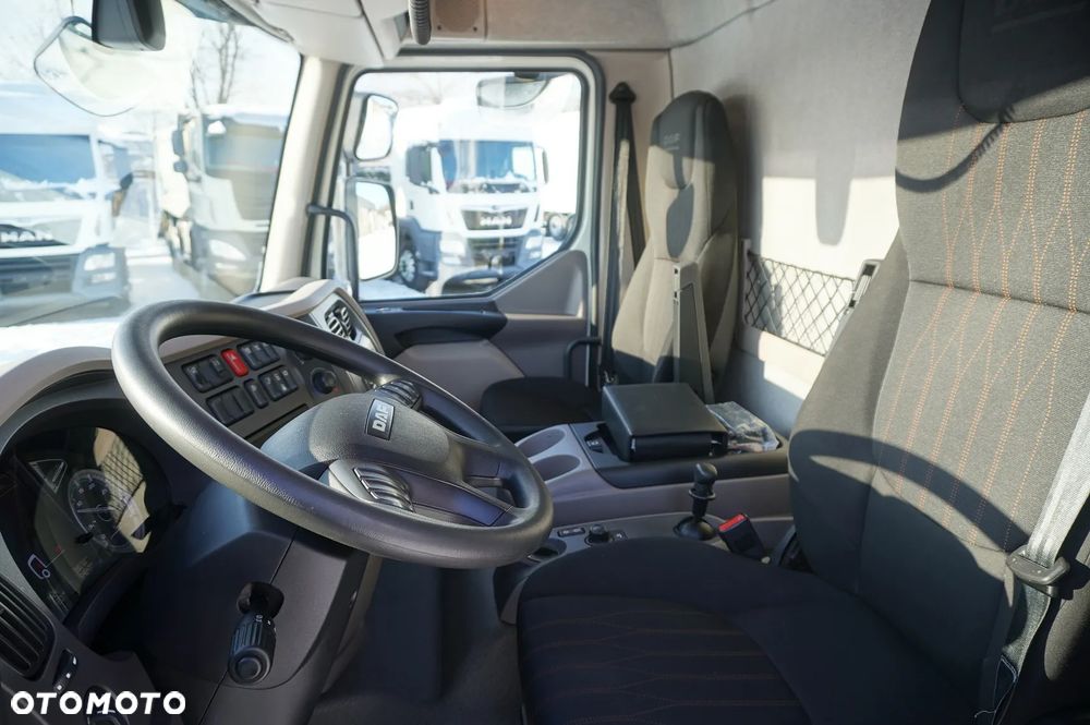 DAF LF 12.210 kontener 18 palet z windą / 50 tys.km /2024 - 14