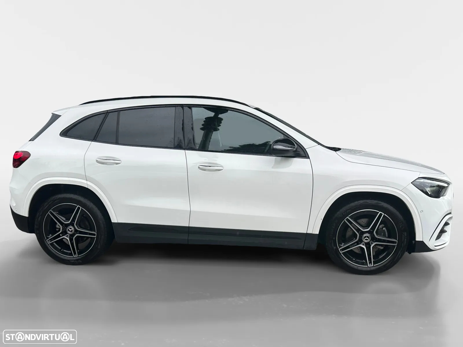 Mercedes-Benz GLA 180 d - 7