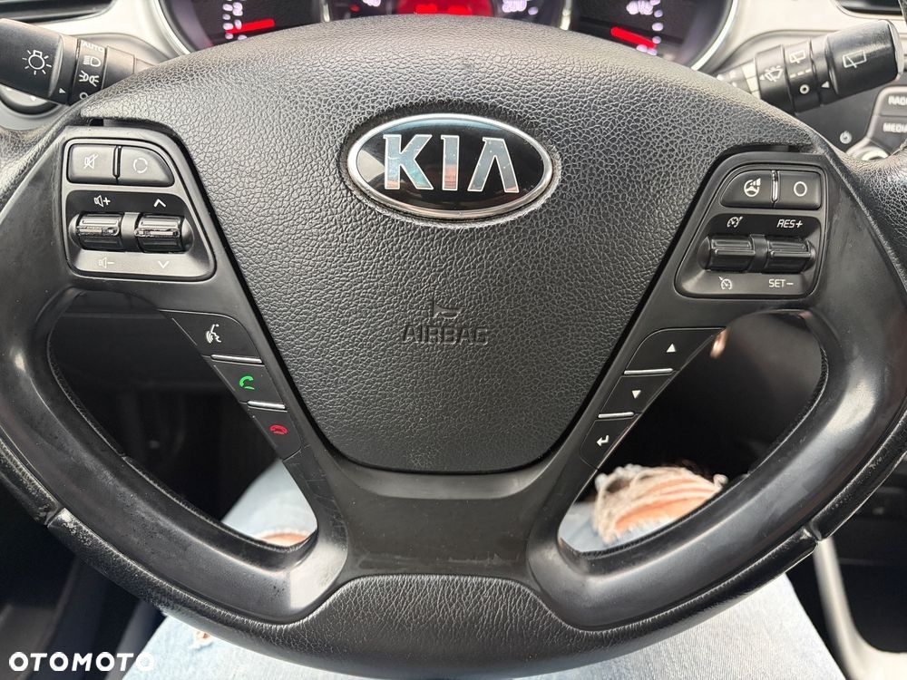 Kia Ceed 1.6 GDI Dream-Team Edition - 23