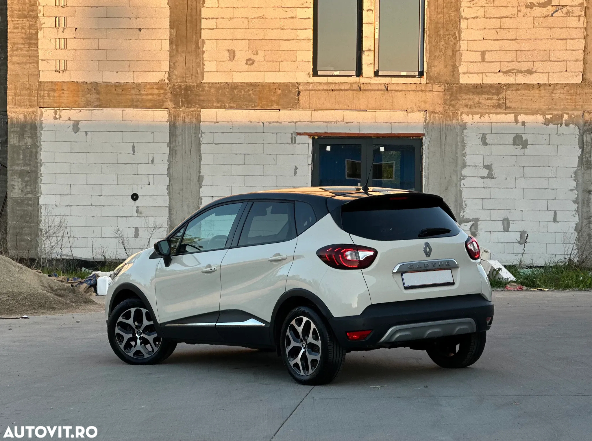 Renault Captur ENERGY TCe 90 Start&Stop Intens - 3