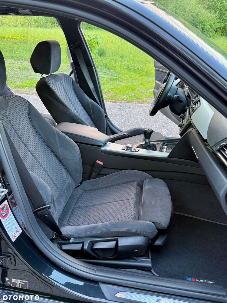 BMW Seria 3 318d DPF Edition Sport - 25