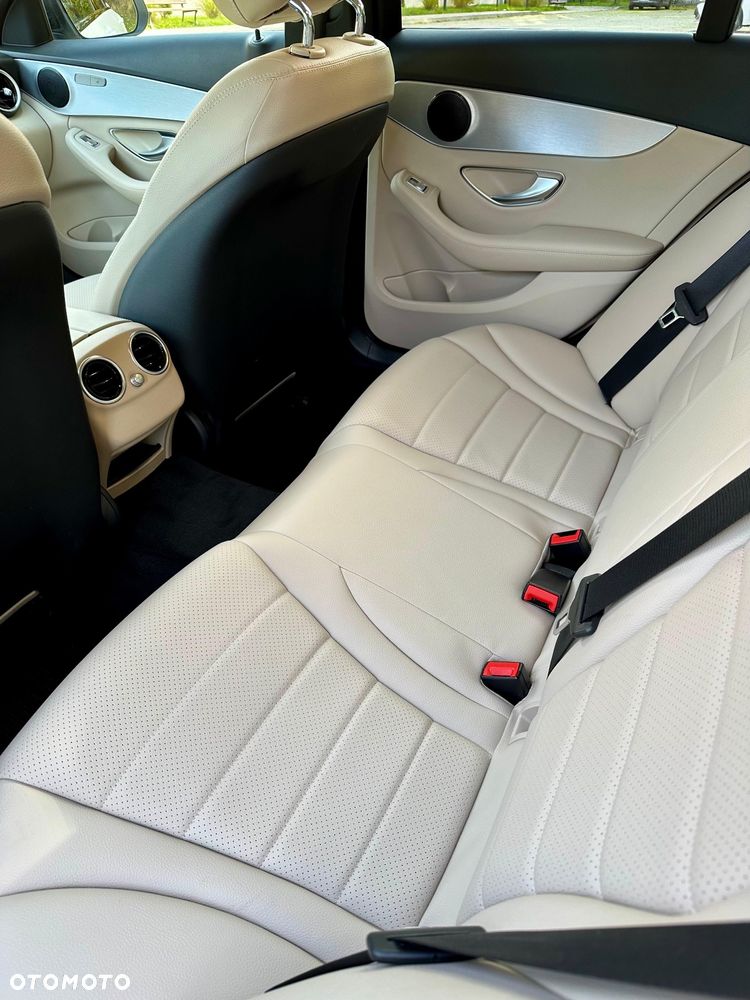 Mercedes-Benz Klasa C 180 7G-TRONIC - 17