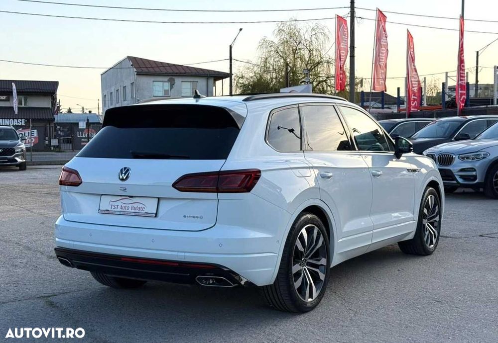 VOLKSWAGEN Touareg 2022 — imagine 8