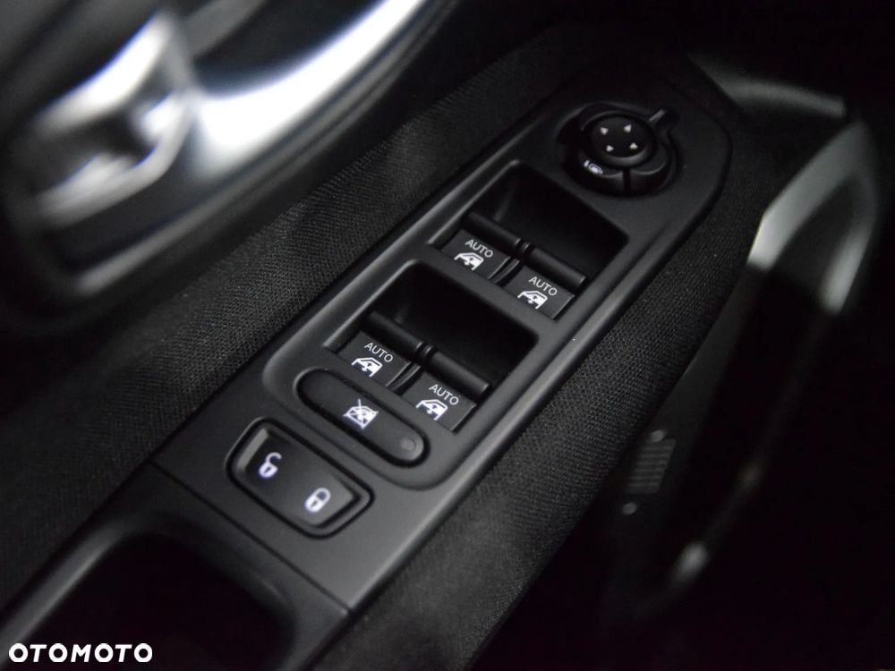 Jeep Renegade 1.3 GSE T4 Turbo Longitude FWD S&S - 29