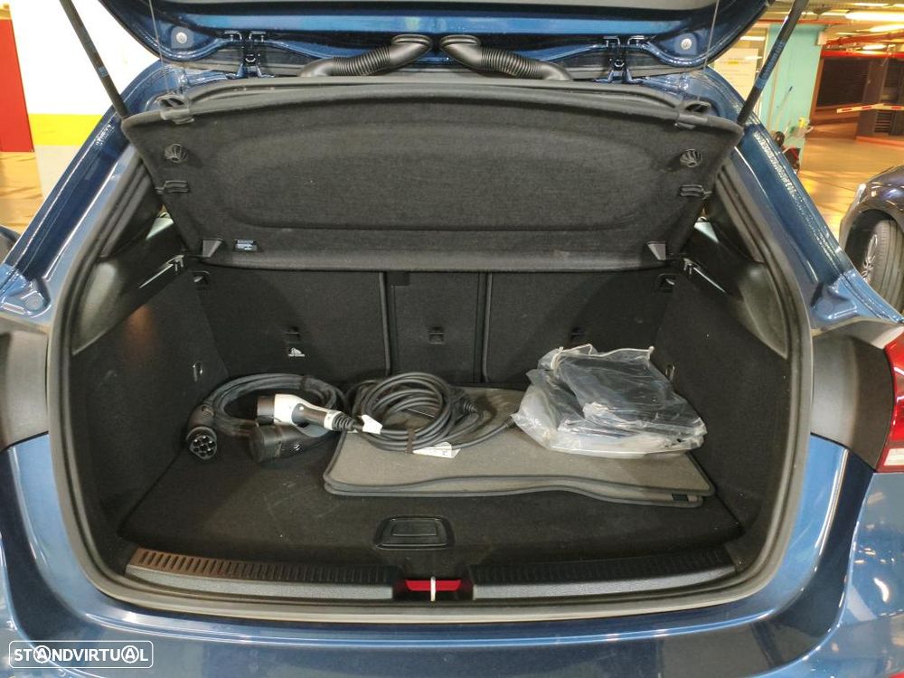 Mercedes-Benz A 250 e Style Plus - 12