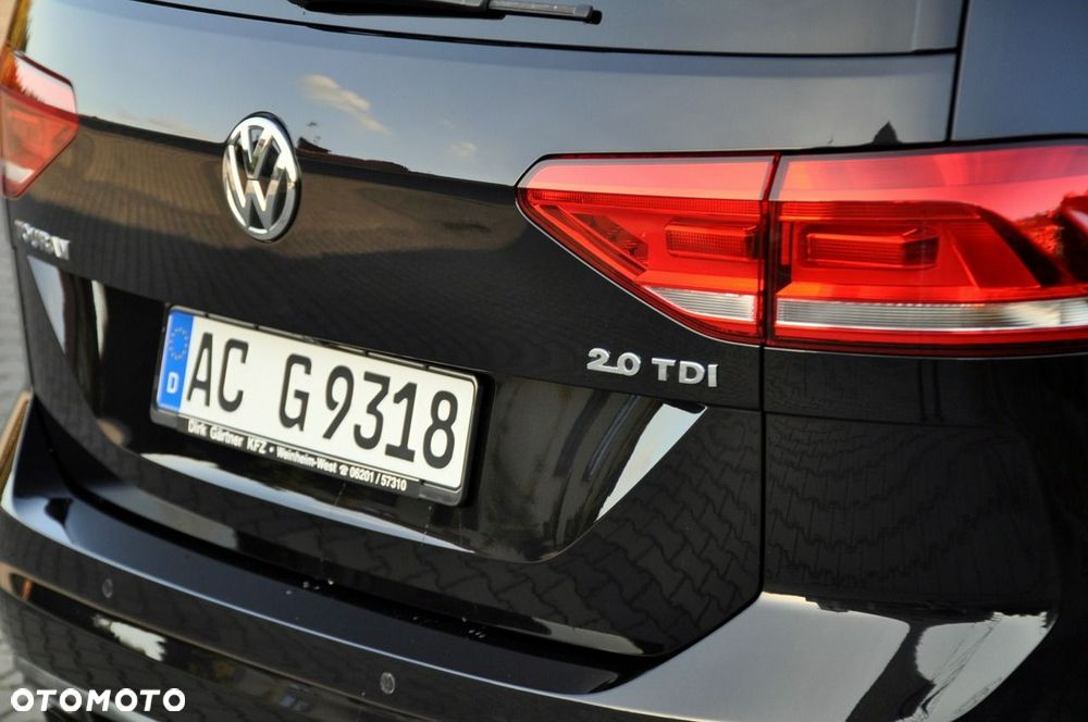 Volkswagen Touran - 16