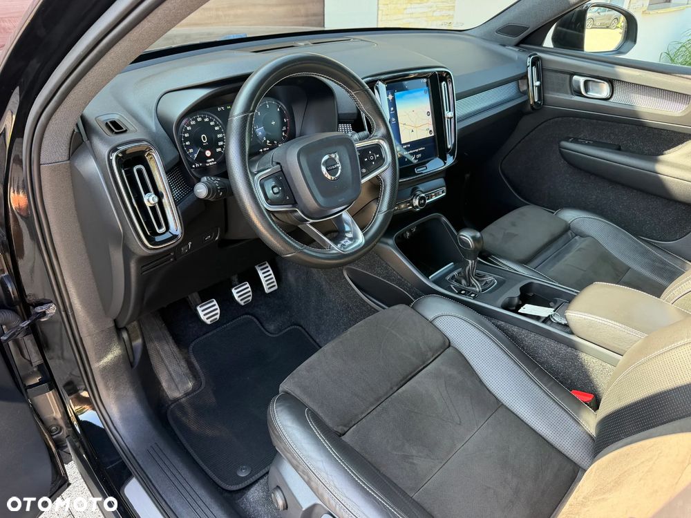 Volvo XC 40 D3 SCR R-Design - 11