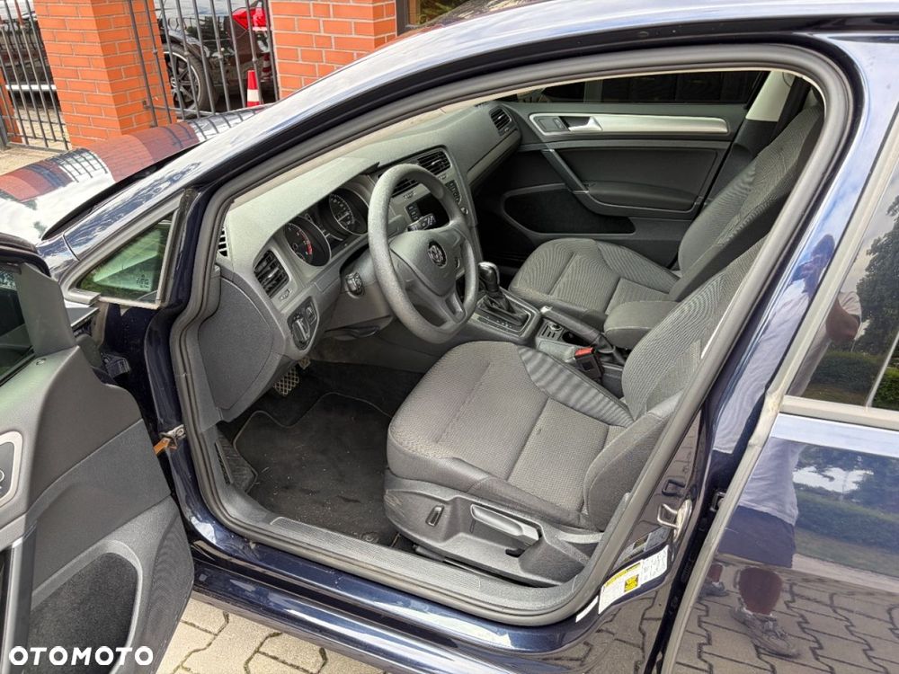 Volkswagen Golf - 15