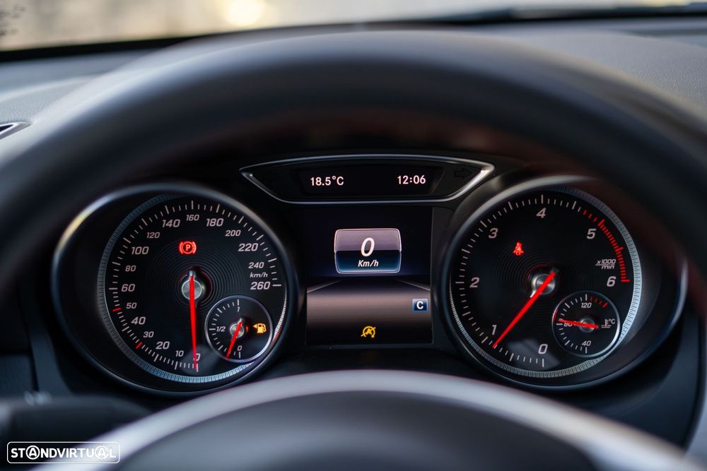 Mercedes-Benz CLA 180 d AMG Line - 17