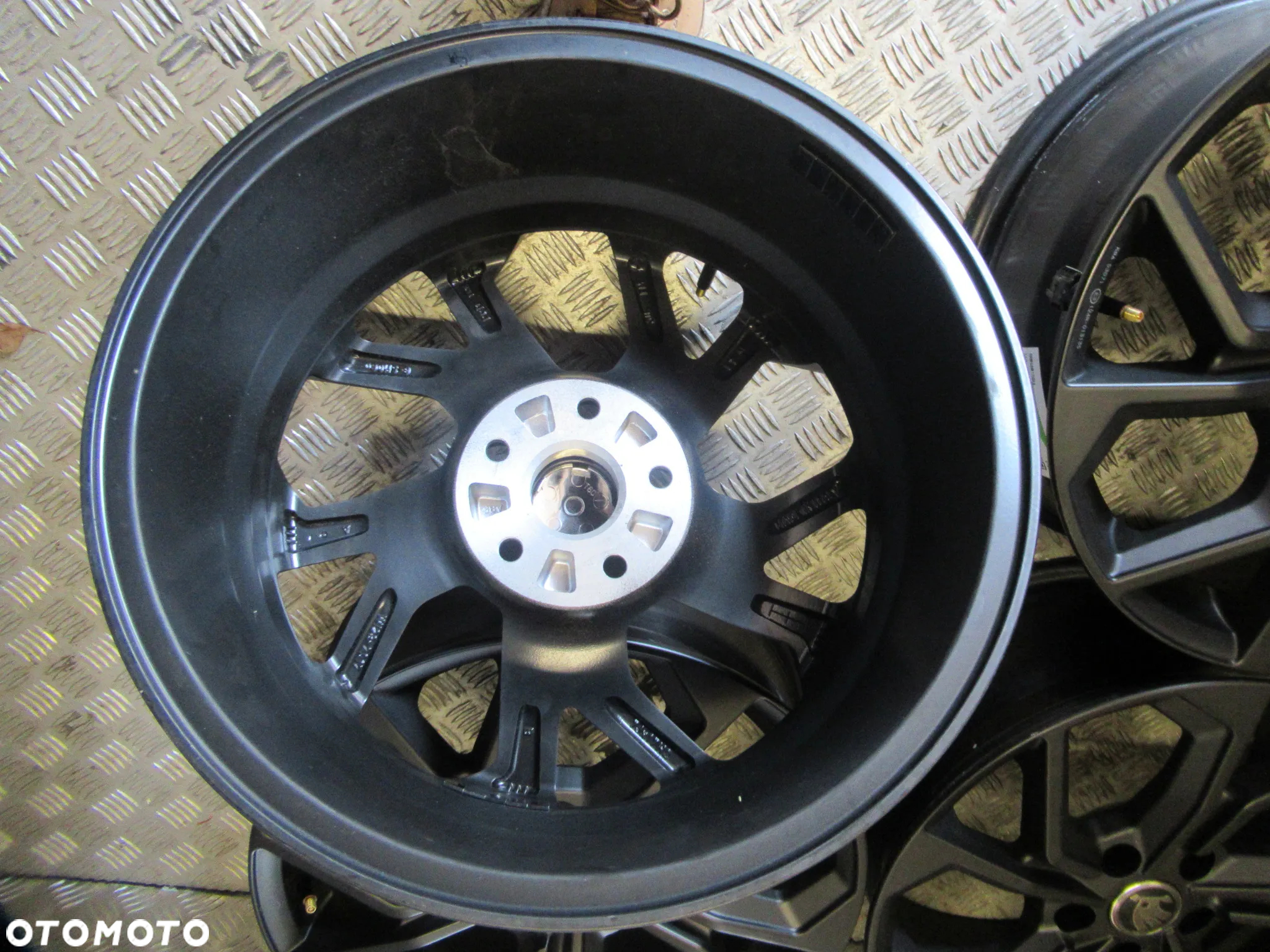 NOWE felgi MG Skoda Octavia Superb Karoq Yeti Vw Golf Passat T-Rock Touran Tiguan Audi A3 A4 7Jx17 et41 5x112 - 8