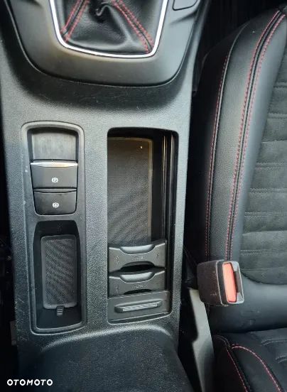 Ford Kuga 1.5 EcoBoost FWD ST-Line - 10