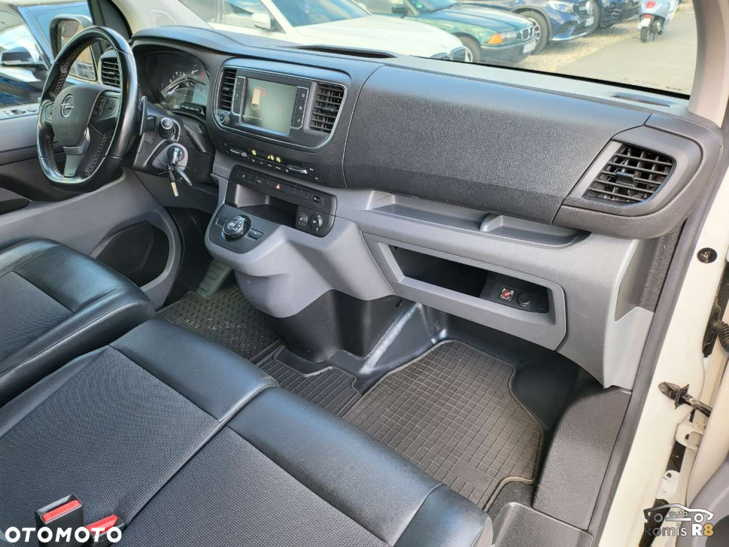 Opel Vivaro - 23