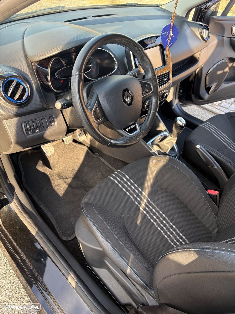 Renault Clio Sport Tourer 1.5 dCi GT Line - 19