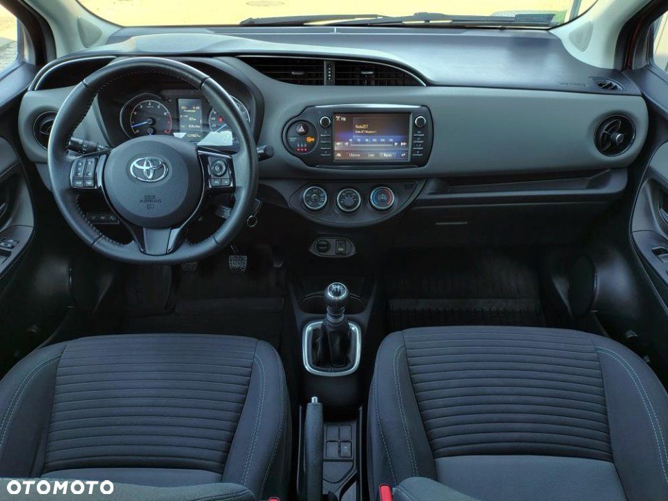 Toyota Yaris - 17