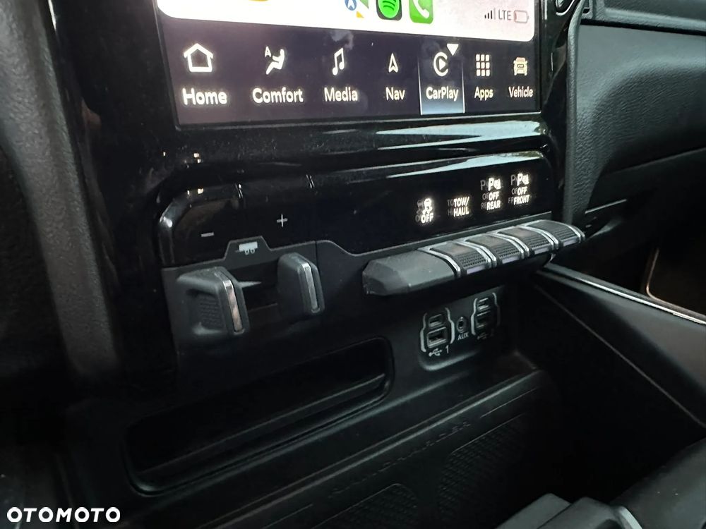 RAM 1500 Crew Cab Laramie - 19